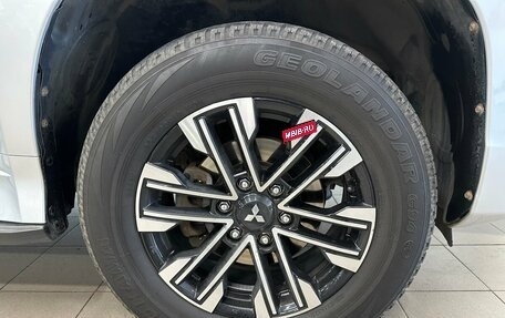 Mitsubishi Pajero Sport III рестайлинг, 2022 год, 3 780 000 рублей, 19 фотография