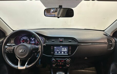 KIA Rio IV, 2018 год, 985 000 рублей, 5 фотография