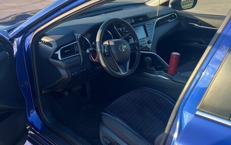 Toyota Camry, 2017 год, 2 900 000 рублей, 5 фотография
