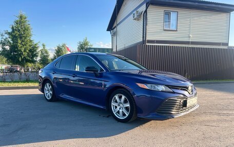 Toyota Camry, 2017 год, 2 900 000 рублей, 11 фотография