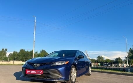 Toyota Camry, 2017 год, 2 900 000 рублей, 7 фотография