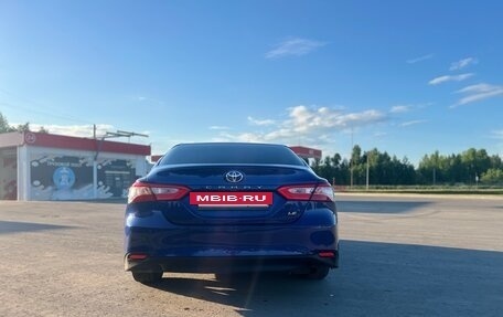 Toyota Camry, 2017 год, 2 900 000 рублей, 8 фотография