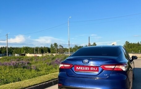 Toyota Camry, 2017 год, 2 900 000 рублей, 3 фотография