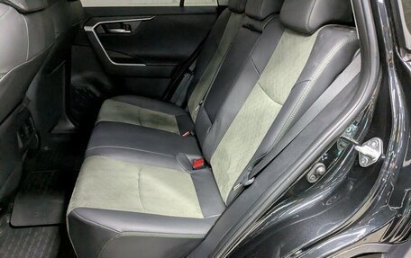 Toyota RAV4, 2025 год, 3 860 000 рублей, 4 фотография
