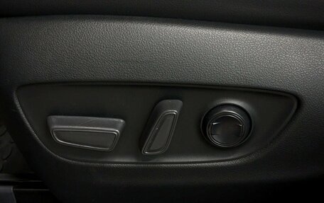 Toyota RAV4, 2025 год, 3 860 000 рублей, 14 фотография