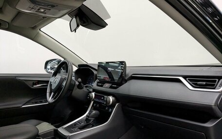 Toyota RAV4, 2025 год, 3 860 000 рублей, 18 фотография
