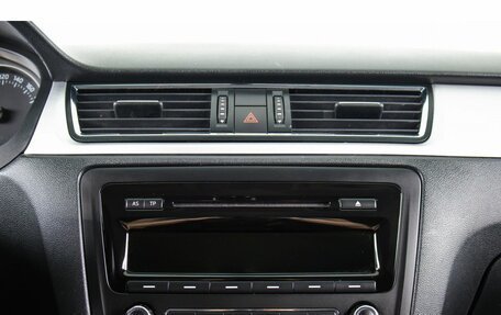 Skoda Rapid I, 2015 год, 959 000 рублей, 15 фотография