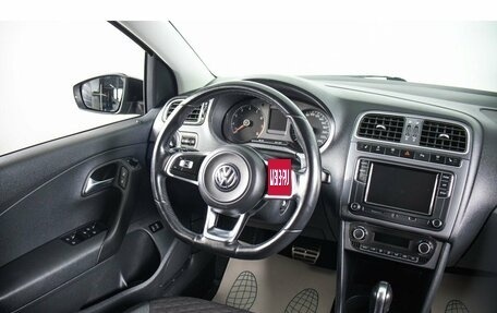 Volkswagen Polo VI (EU Market), 2018 год, 1 359 000 рублей, 11 фотография