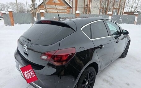Opel Astra J, 2014 год, 770 000 рублей, 4 фотография