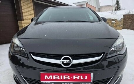Opel Astra J, 2014 год, 770 000 рублей, 1 фотография