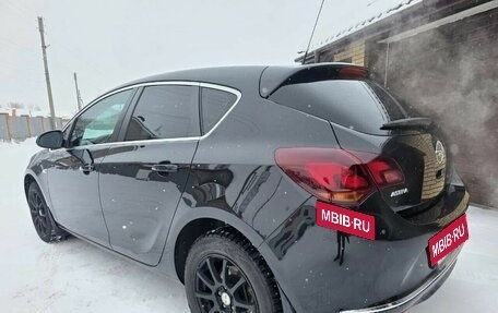 Opel Astra J, 2014 год, 770 000 рублей, 5 фотография
