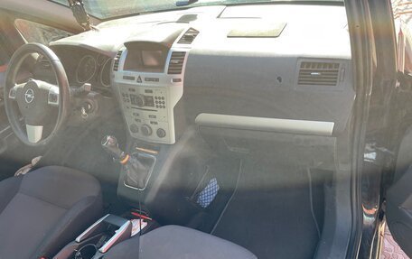 Opel Zafira B, 2010 год, 900 000 рублей, 8 фотография