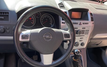 Opel Zafira B, 2010 год, 900 000 рублей, 13 фотография