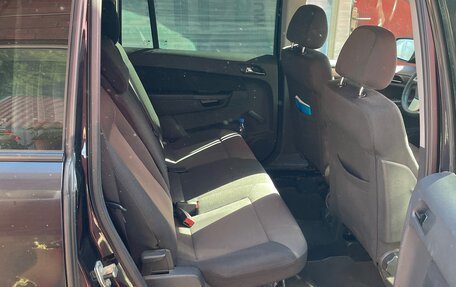 Opel Zafira B, 2010 год, 900 000 рублей, 10 фотография