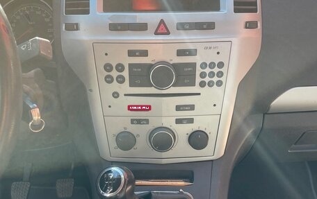 Opel Zafira B, 2010 год, 900 000 рублей, 15 фотография