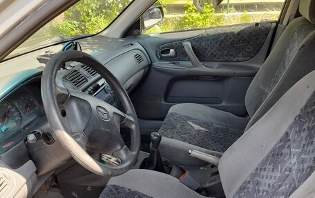 Mazda 323, 1999 год, 160 000 рублей, 6 фотография