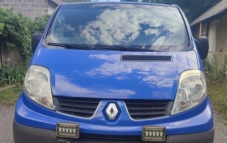 Renault Trafic, 2008 год, 1 450 000 рублей, 1 фотография
