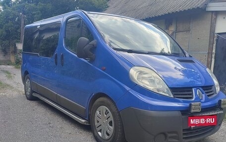 Renault Trafic, 2008 год, 1 450 000 рублей, 2 фотография