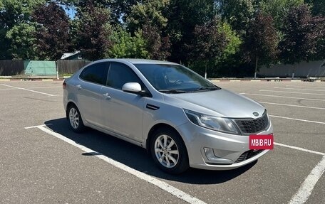 KIA Rio III рестайлинг, 2011 год, 800 000 рублей, 2 фотография