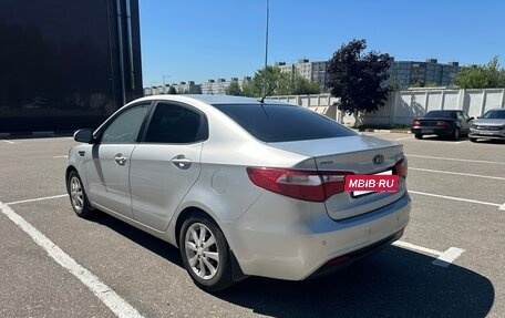 KIA Rio III рестайлинг, 2011 год, 800 000 рублей, 4 фотография