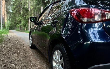 Mazda Demio IV, 2014 год, 1 170 000 рублей, 2 фотография