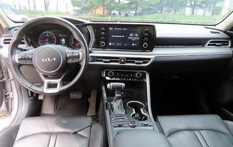 KIA K5, 2022 год, 2 150 000 рублей, 8 фотография