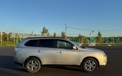 Mitsubishi Outlander III рестайлинг 3, 2013 год, 1 300 000 рублей, 1 фотография