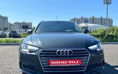 Audi A4, 2018 год, 2 400 000 рублей, 1 фотография