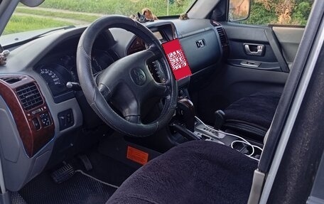 Mitsubishi Pajero III рестайлинг, 2003 год, 1 050 000 рублей, 16 фотография