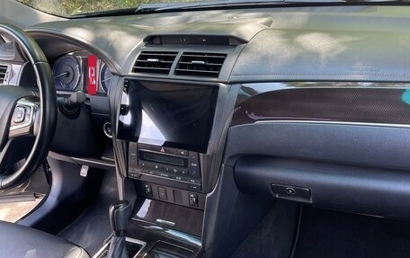 Toyota Camry, 2017 год, 2 250 000 рублей, 10 фотография
