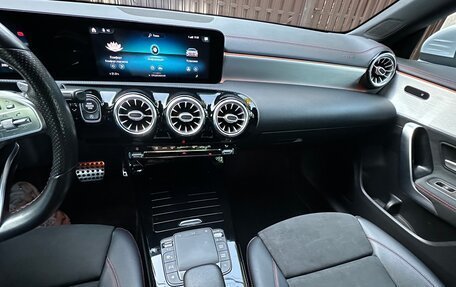 Mercedes-Benz CLA, 2020 год, 2 900 000 рублей, 10 фотография