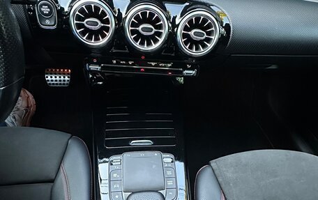 Mercedes-Benz CLA, 2020 год, 2 900 000 рублей, 14 фотография
