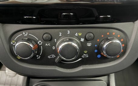 Renault Duster I рестайлинг, 2017 год, 1 399 000 рублей, 12 фотография