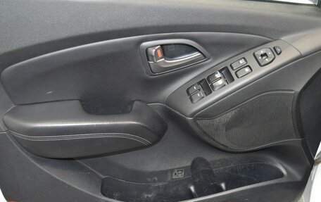 Hyundai ix35 I рестайлинг, 2014 год, 800 000 рублей, 11 фотография