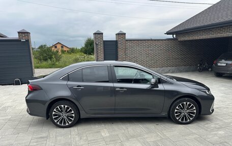 Toyota Corolla, 2023 год, 1 990 000 рублей, 2 фотография