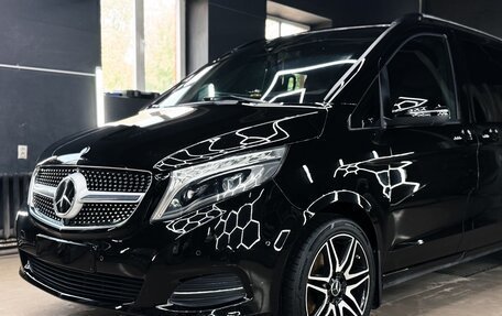 Mercedes-Benz V-Класс, 2017 год, 4 800 000 рублей, 24 фотография