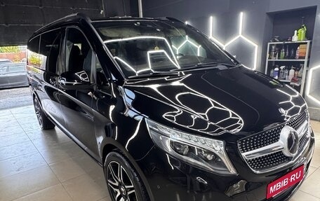 Mercedes-Benz V-Класс, 2017 год, 4 800 000 рублей, 21 фотография