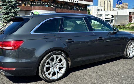 Audi A4, 2018 год, 2 400 000 рублей, 5 фотография