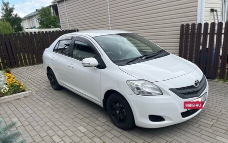 Toyota Belta, 2009 год, 450 000 рублей, 2 фотография
