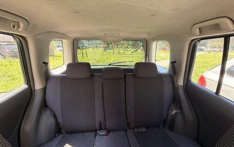 Toyota Raum II, 2003 год, 450 000 рублей, 9 фотография