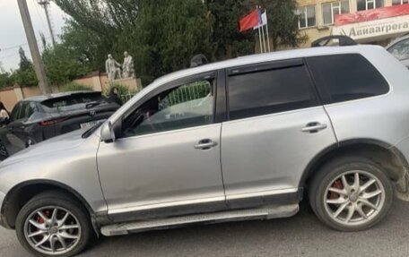 Volkswagen Touareg III, 2004 год, 550 000 рублей, 8 фотография