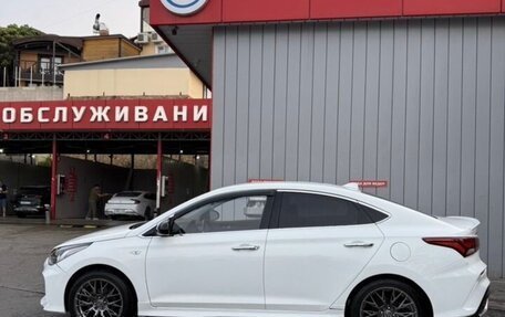 Hyundai Solaris II рестайлинг, 2018 год, 990 000 рублей, 5 фотография