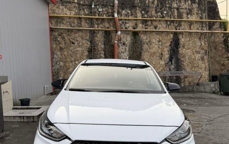 Hyundai Solaris II рестайлинг, 2018 год, 990 000 рублей, 2 фотография