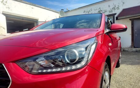 Hyundai Solaris II рестайлинг, 2017 год, 1 150 000 рублей, 2 фотография