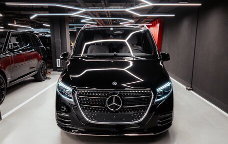 Mercedes-Benz V-Класс, 2026 год, 14 000 000 рублей, 3 фотография