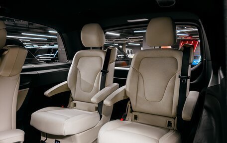 Mercedes-Benz V-Класс, 2026 год, 14 000 000 рублей, 26 фотография