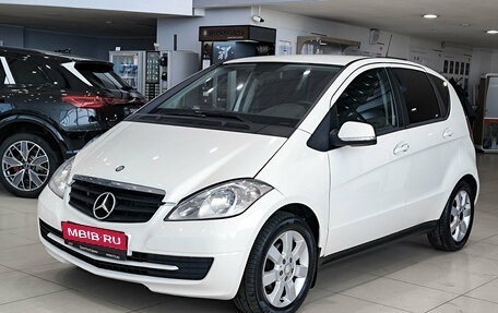 Mercedes-Benz A-Класс, 2012 год, 750 000 рублей, 1 фотография