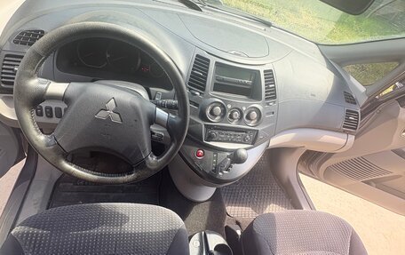 Mitsubishi Grandis, 2007 год, 850 000 рублей, 11 фотография
