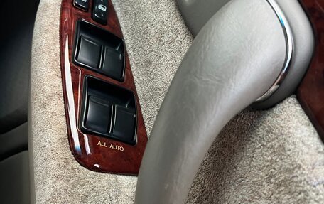 Toyota Crown Majesta, 1999 год, 1 290 000 рублей, 17 фотография
