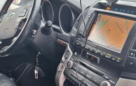 Toyota Land Cruiser 200, 2010 год, 2 600 000 рублей, 11 фотография